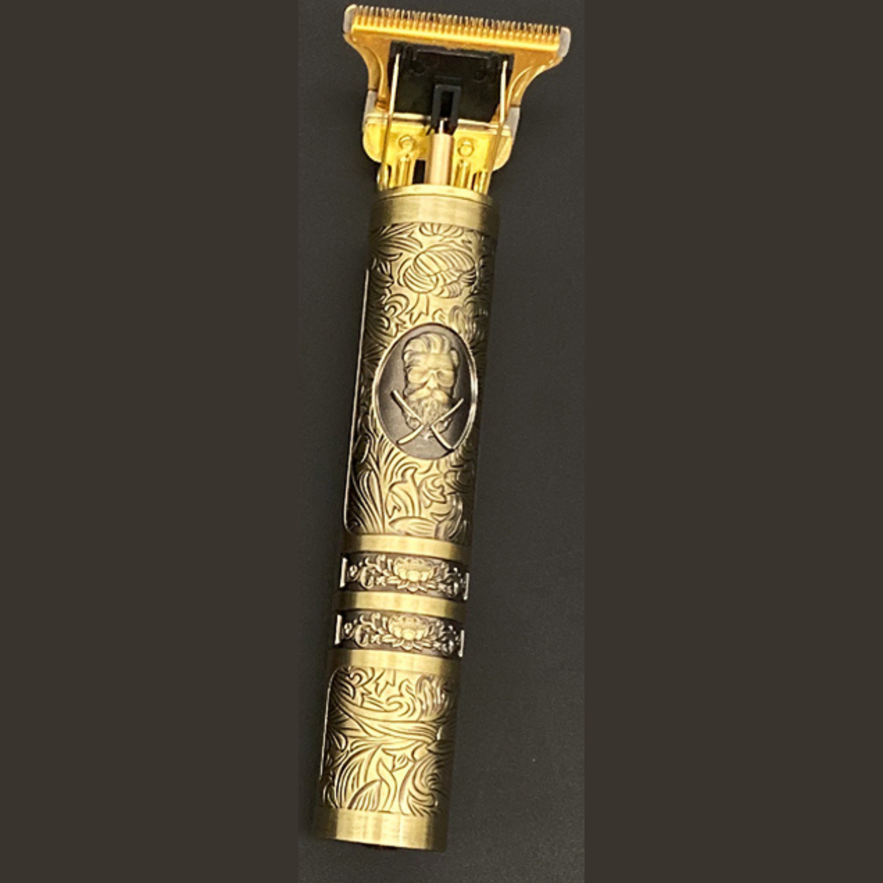 Skulltrim – Recortabarbas vintage con motor potente e deseño impermeable