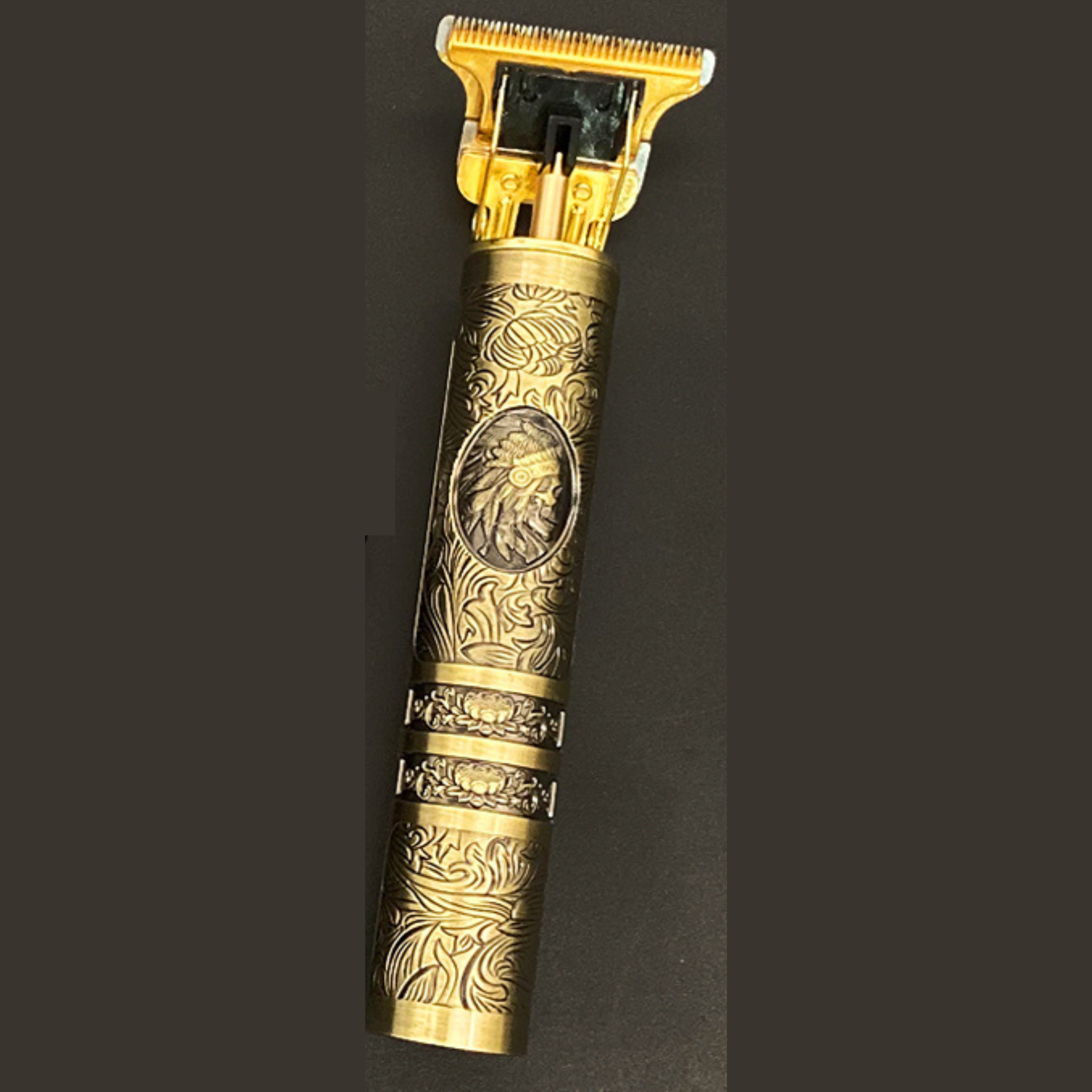 Skulltrim – Recortabarbas vintage con motor potente e deseño impermeable