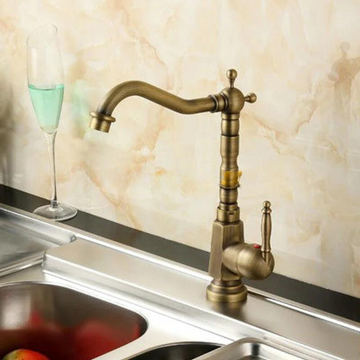 Grifo de cocina vintage Goldura dorado – giratorio 360° y diseño de lujo