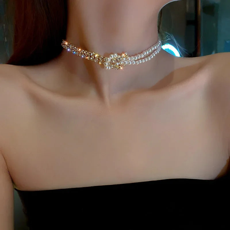 Aureline Parel Choker – Verstelbare Goudkleurige Ketting met Glanzende Parelaccenten voor Tijdloze Elegant