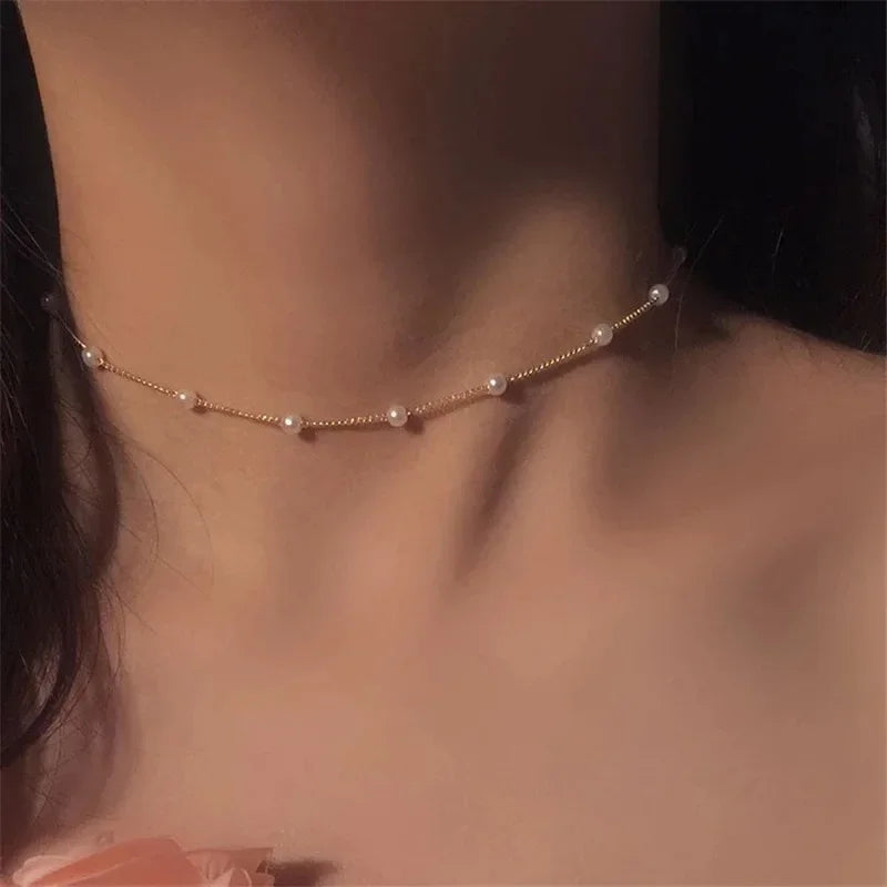 Aureline Parel Choker – Verstelbare Goudkleurige Ketting met Glanzende Parelaccenten voor Tijdloze Elegant