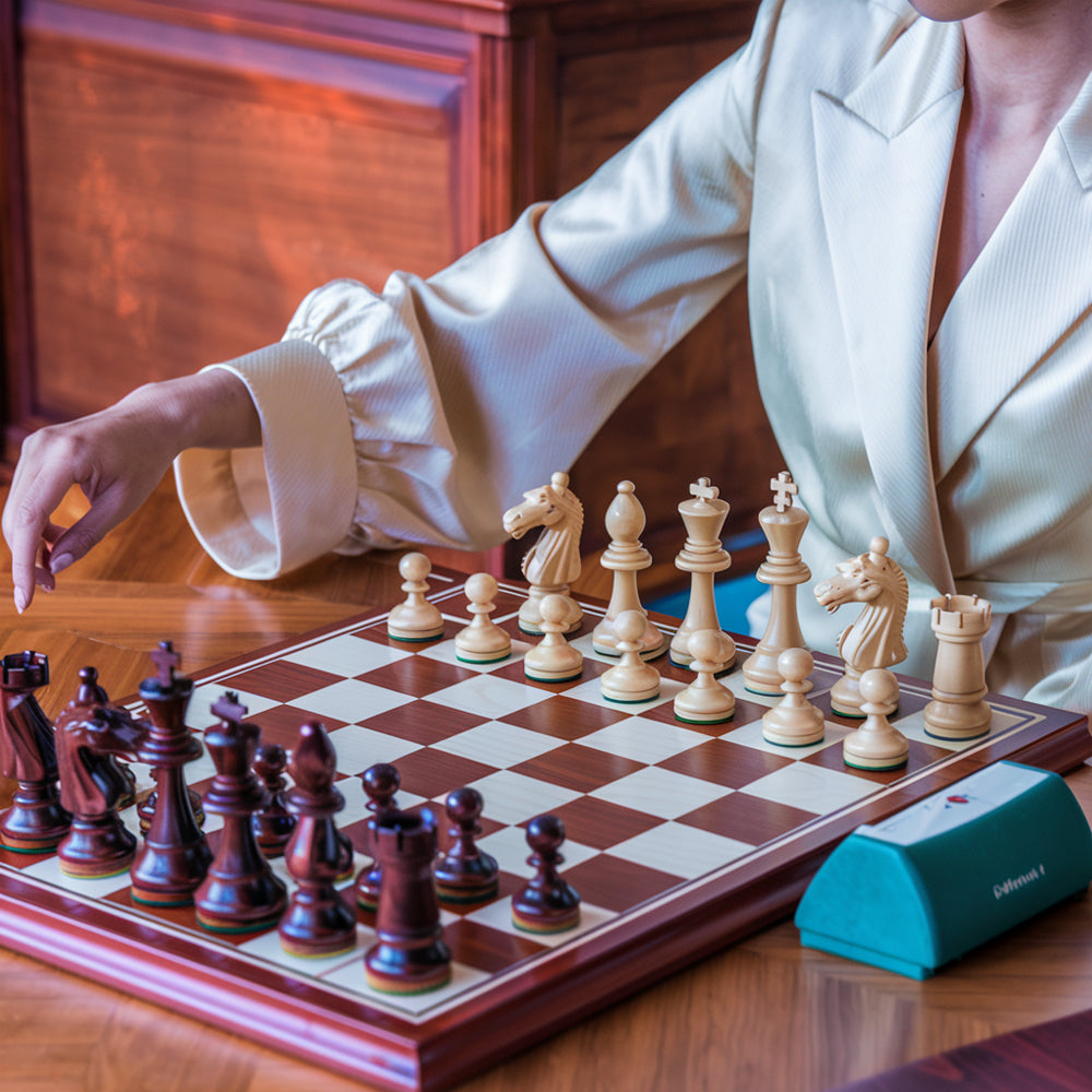 RoyalChess – Conxunto de xadrez de madeira plegable con taboleiro de tamaño torneo