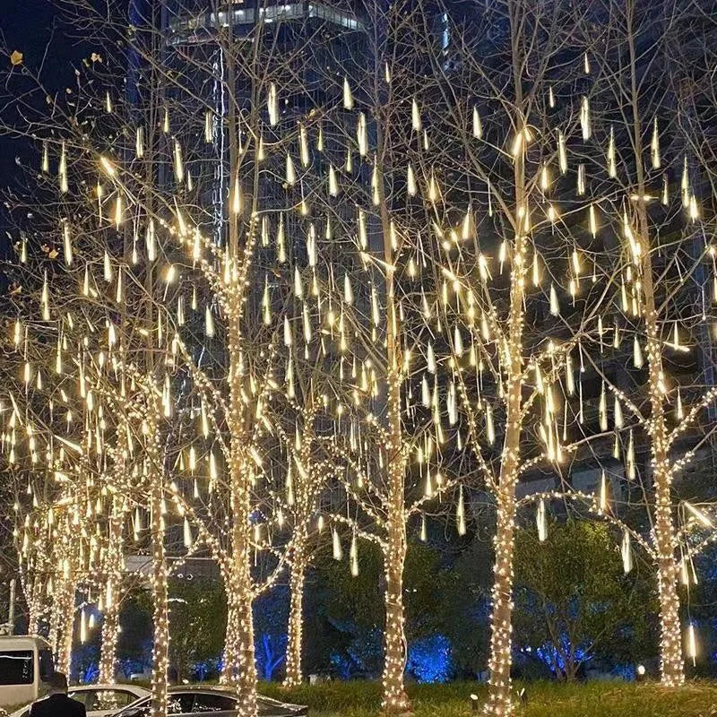 Luminova LED Meteorenregen Verlichting – Waterdichte Buitenverlichting met 8 Buisjes, 30/50 cm, Energiezuinig & Sfeervol Design