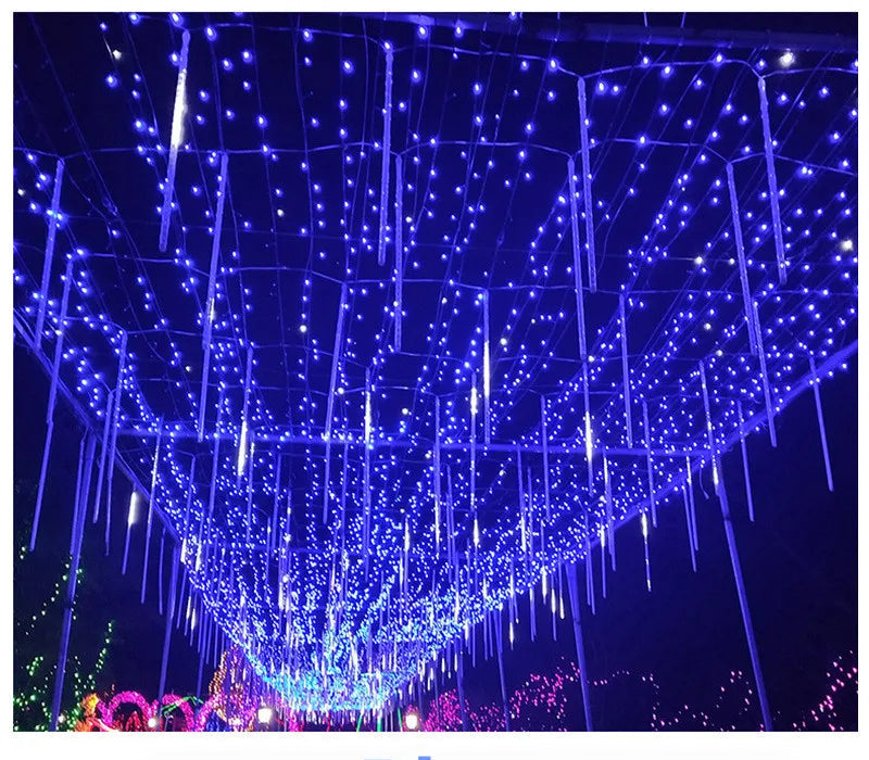 Luminova LED Meteorenregen Verlichting – Waterdichte Buitenverlichting met 8 Buisjes, 30/50 cm, Energiezuinig & Sfeervol Design