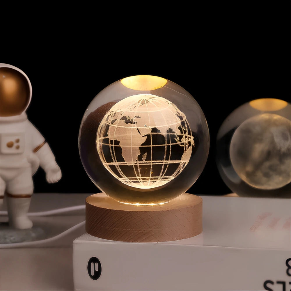 StellaGlow – Llum de bola 3D de cristall amb gravats celestials i llum càlida