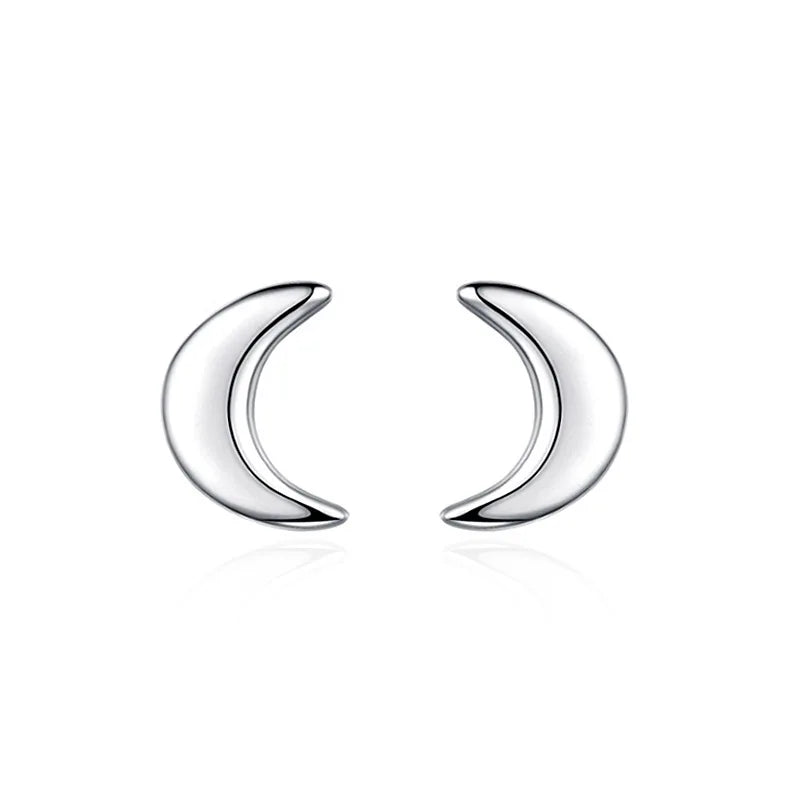 Sylvéra Mini Stud Oorbellen – 925 Zilveren Hart, Maan & Vlinder Ontwerpen, Lichtgewicht & Schattige Elegantievorm