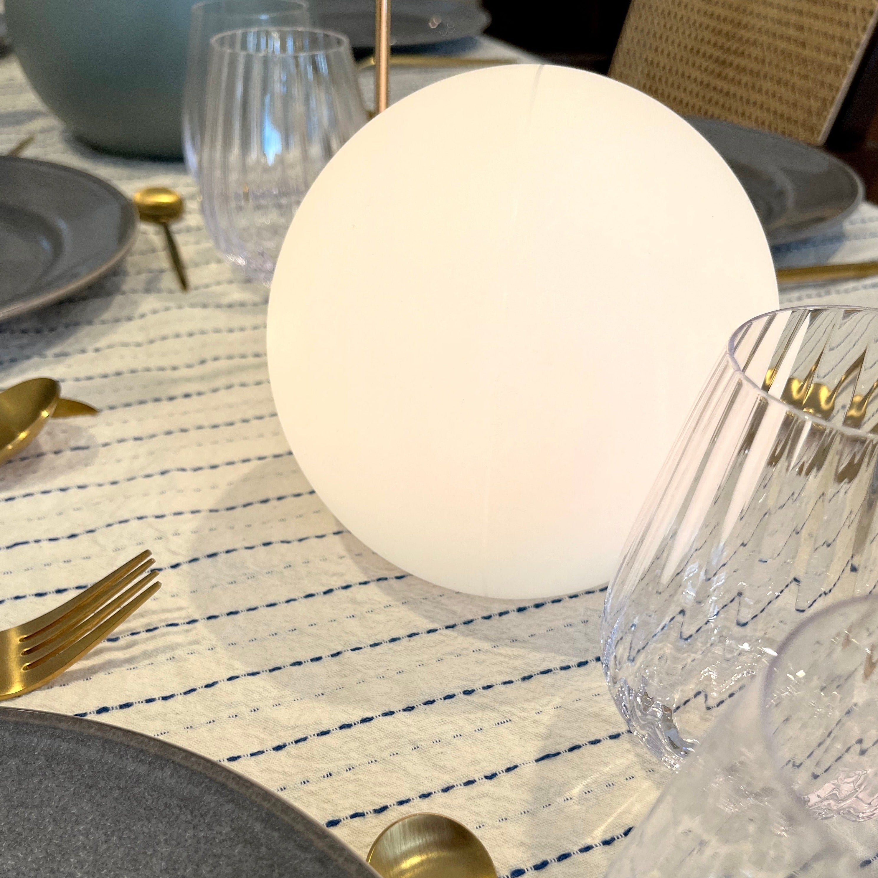 Lunava LED Candeeiro de Mesa – Sem Fios, Recarregável & Iluminação de 16 Cores