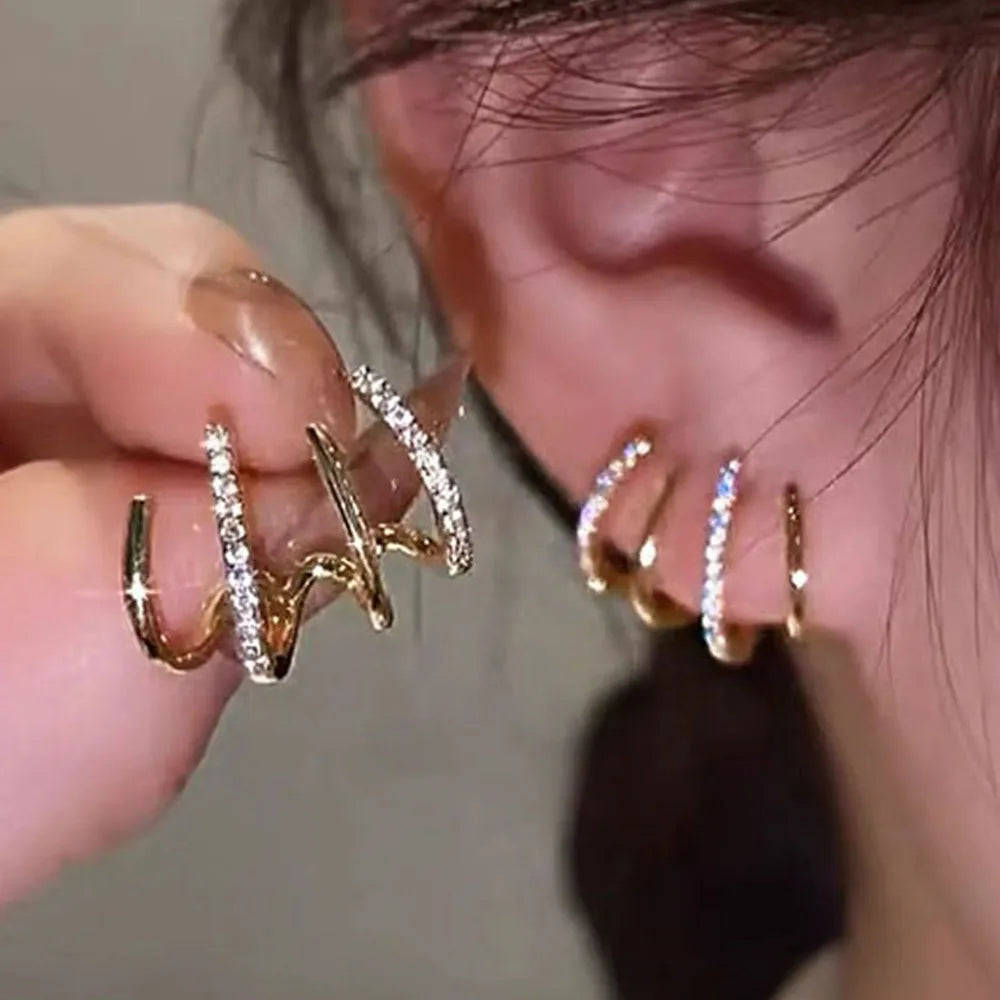 Elentara Lange Druppel Oorbellen – Goud of Zilver met Uniek Kruisboogdesign, Lichtgewicht & Elegant Cadeau voor Vrouwen