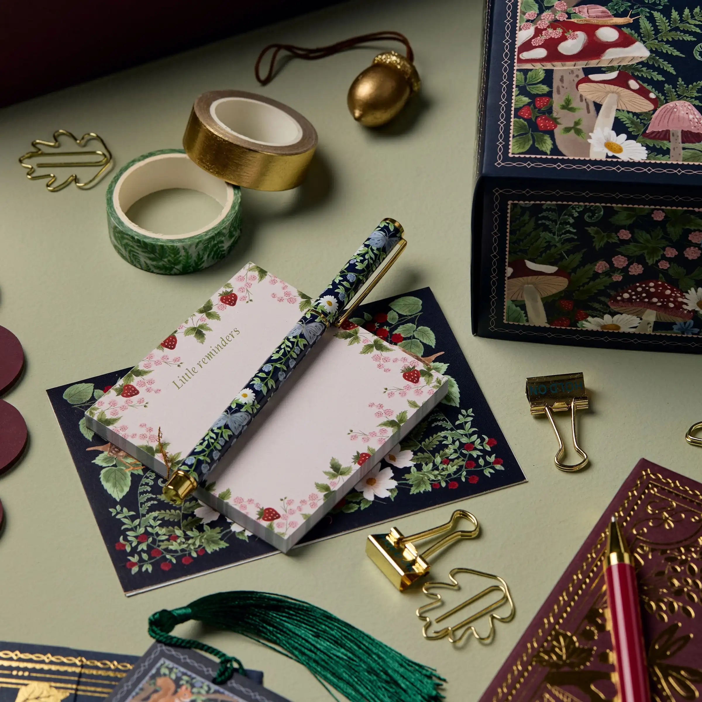 Inspira – Calendari d'advent amb 24 sorpreses creatives d'articles d'escriptura