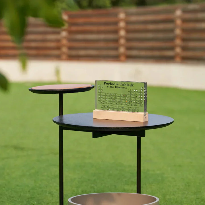 Elementa Verlichte Periodieke Tabel – Acryl display met houten voet &amp; 83 echte elementen