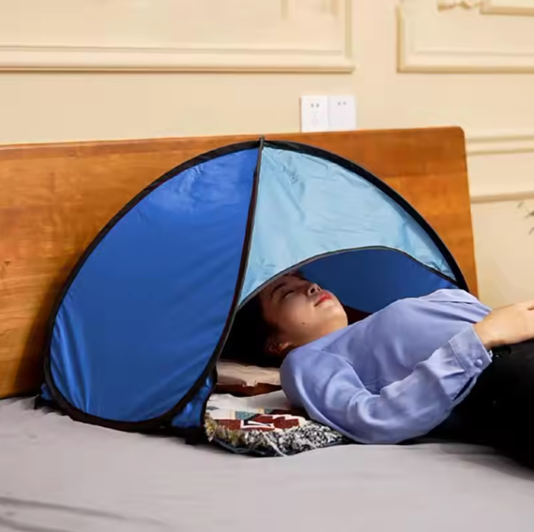 Mini Pop-Up Beach Tent – Compact Sunshade Tent with UV Protection