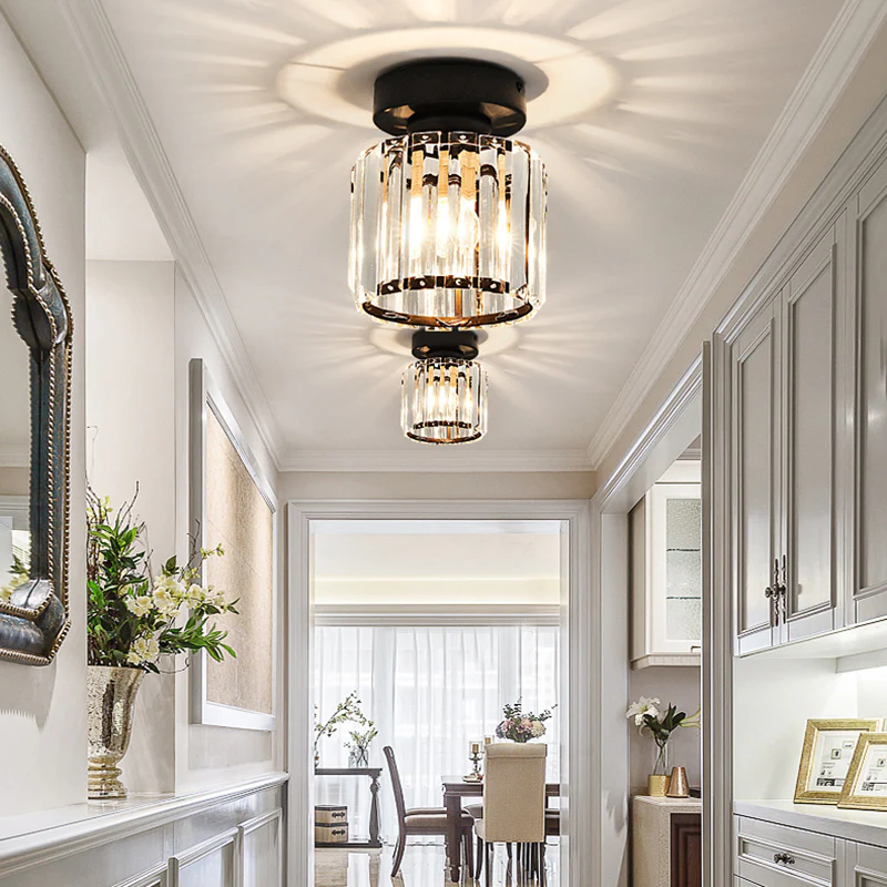 Montaro Plafondlamp – Zwarte plafondlamp met kristallen kap en messing accenten