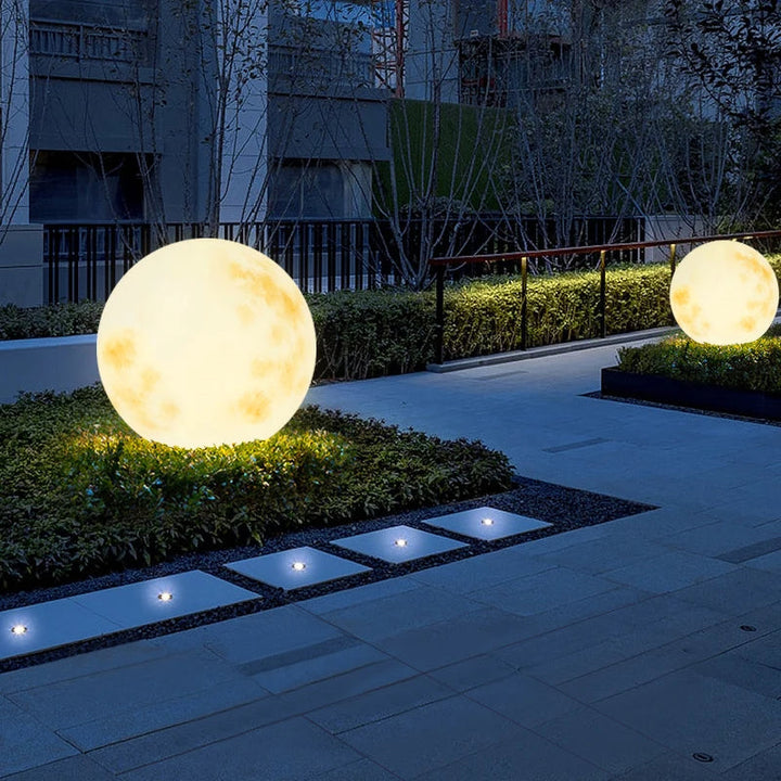 Lunavine MoonGlow Tuinlamp – USB Oplaadbaar, Weerbestendig &amp; Betoverend Maanlicht voor Buiten