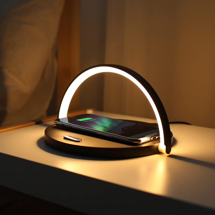 Voltrix Powerlight lámpara de mesa 3 en 1 – carga inalámbrica, luz regulable y soporte para teléfono en un solo diseño