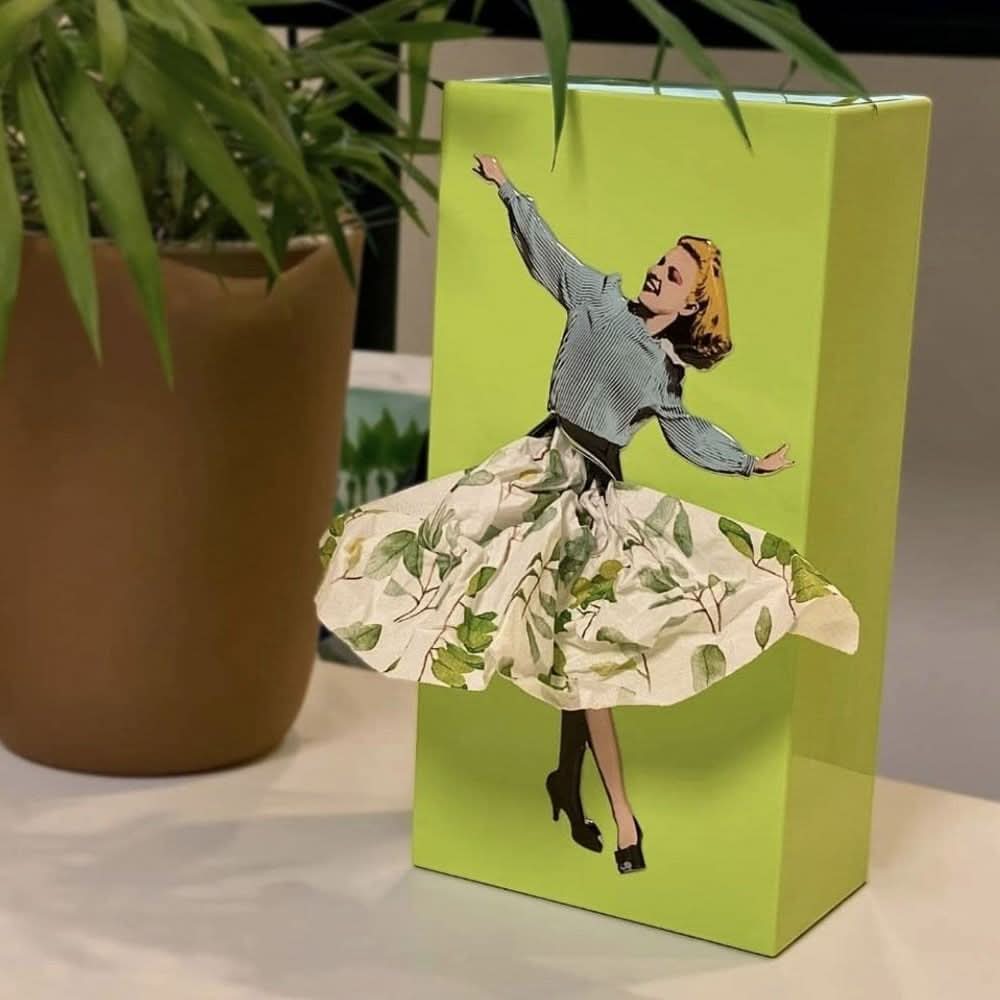 Tissuebox Houder – Decoratieve Dansende Rok met Bewegend Effect bij Het Trekken van Tissues