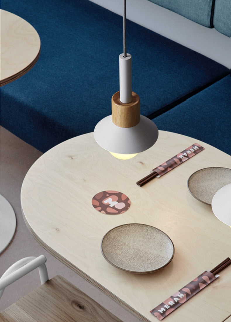 Novaro Hanglamp van Metaal & Hout – Kleurrijk Design met Verstelbaar Snoer
