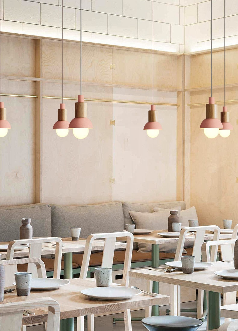 Novaro Hanglamp van Metaal &amp; Hout – Kleurrijk Design met Verstelbaar Snoer