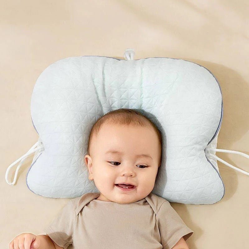 BABYFORM - Ergonomisch babykussen voor zachte ondersteuning en een comfortabele slaap, gemaakt van ademende materialen. 1