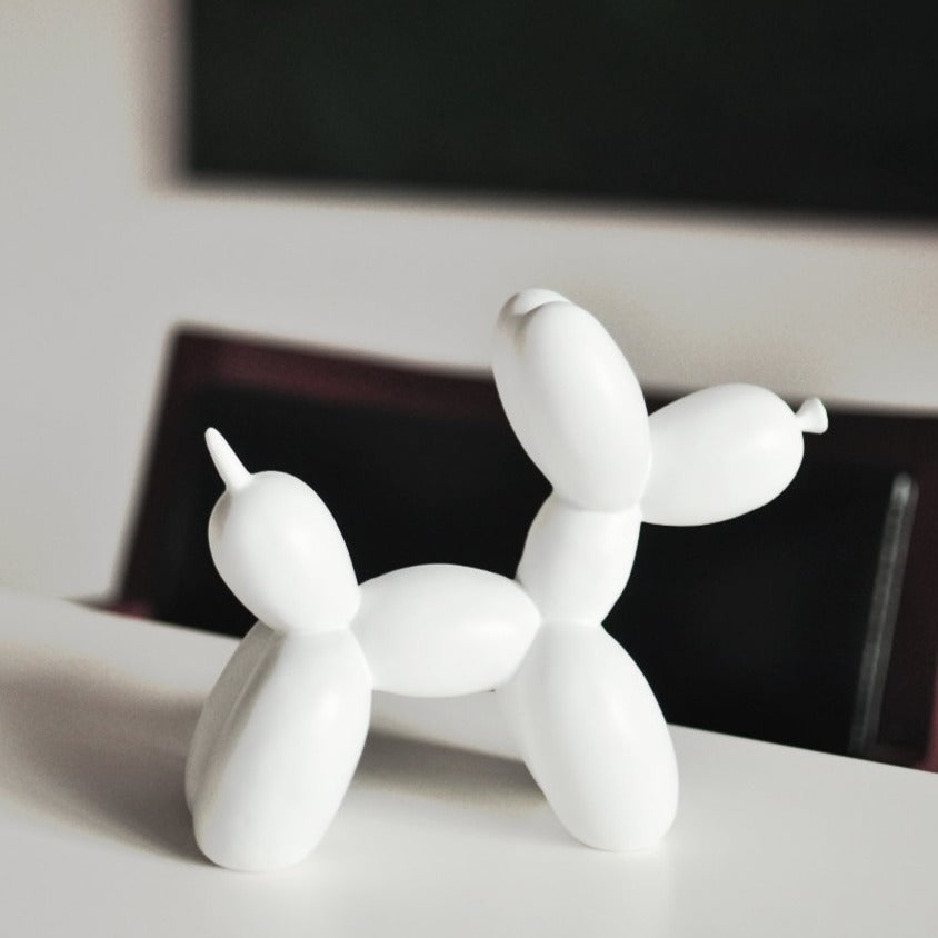 Escultura de perro globo Artivo – Resina hecha a mano en varios colores