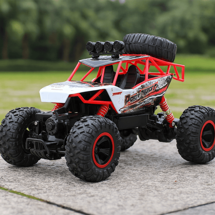 Camión monstruo RC 4x4 – Potente tracción, carrocería resistente y agarre todoterreno