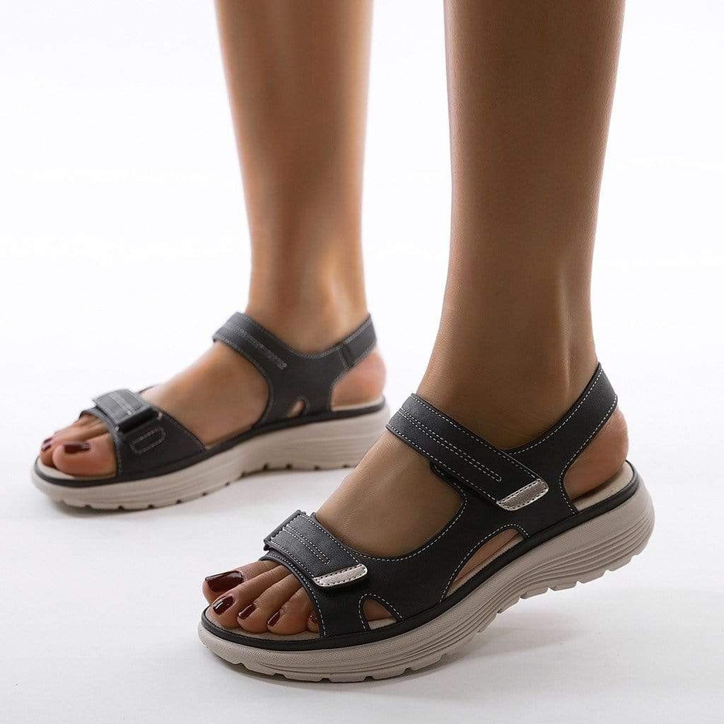 Comfortabele Dames Sandalen met Voetbed en Verstelbare Klittenbandsluiting 0