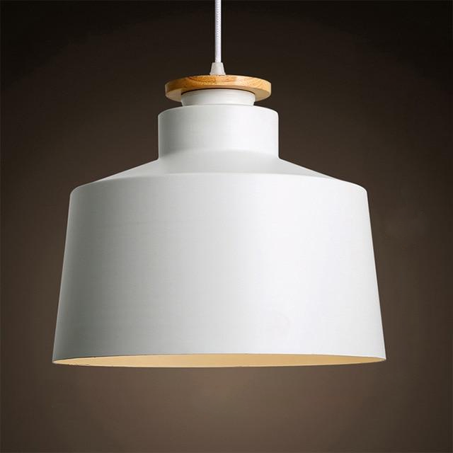 Lámpara de techo Solvéra – Diseño metálico y de madera, escandinavo, cable ajustable