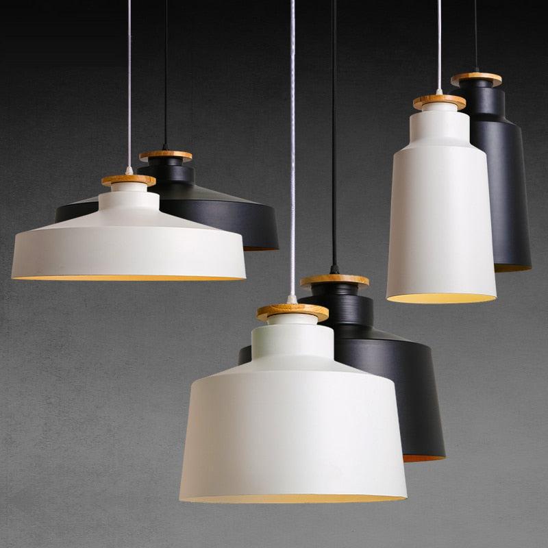 Lámpara de techo Solvéra – Diseño metálico y de madera, escandinavo, cable ajustable