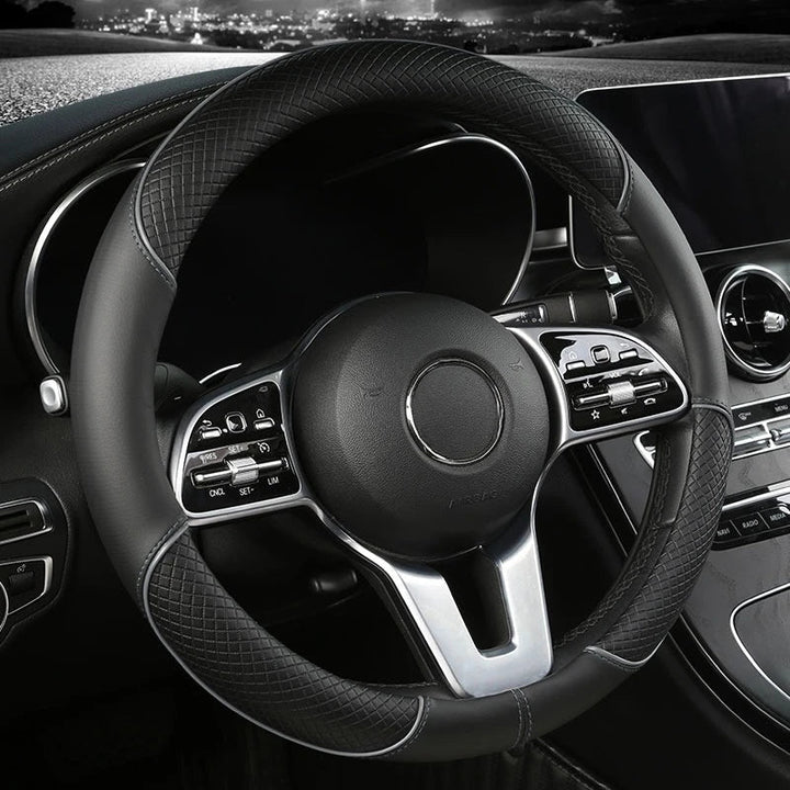 CARLUX – Premium steering wheel cover made of artificial leather with diamond pattern Vestragear