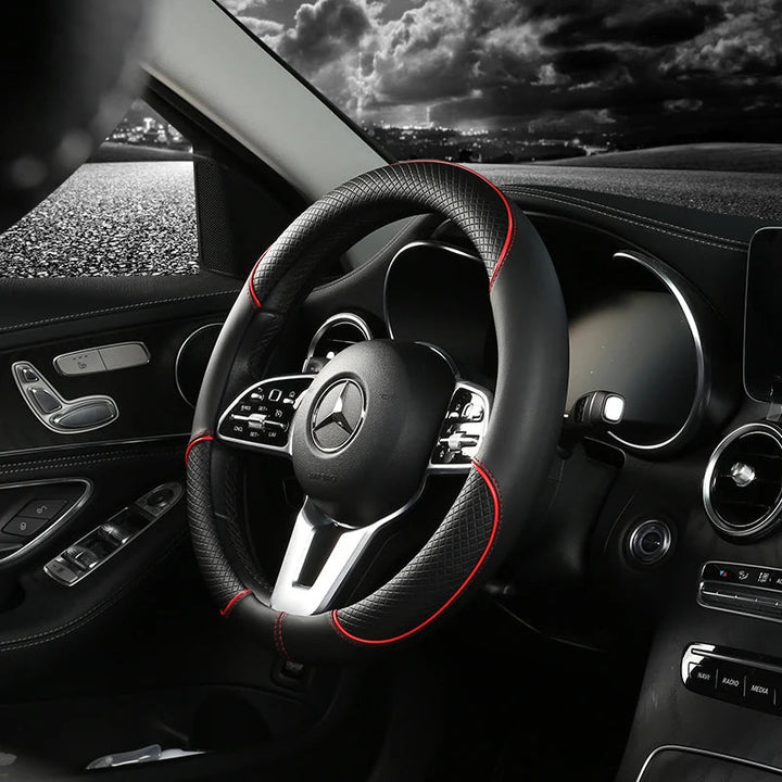 CARLUX – Premium steering wheel cover made of artificial leather with diamond pattern Vestragear