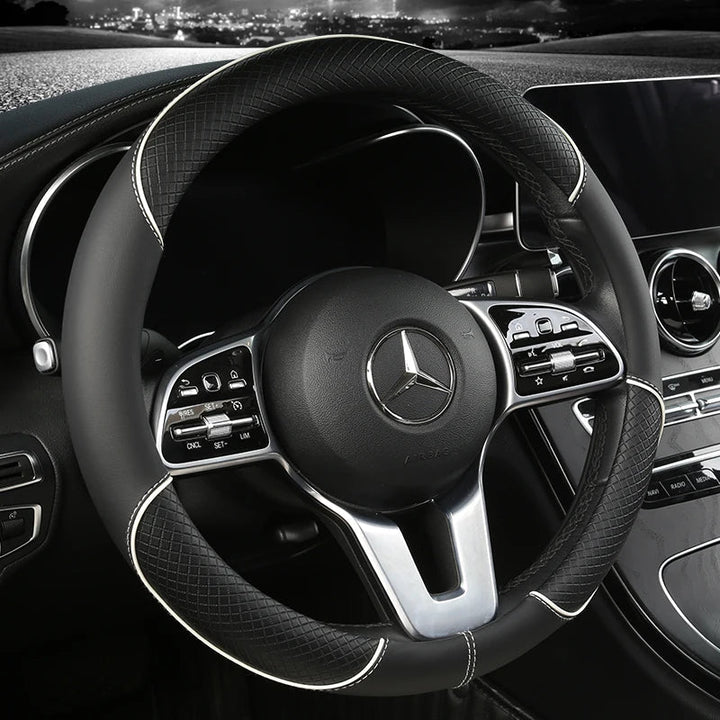 CARLUX – Premium steering wheel cover made of artificial leather with diamond pattern Vestragear