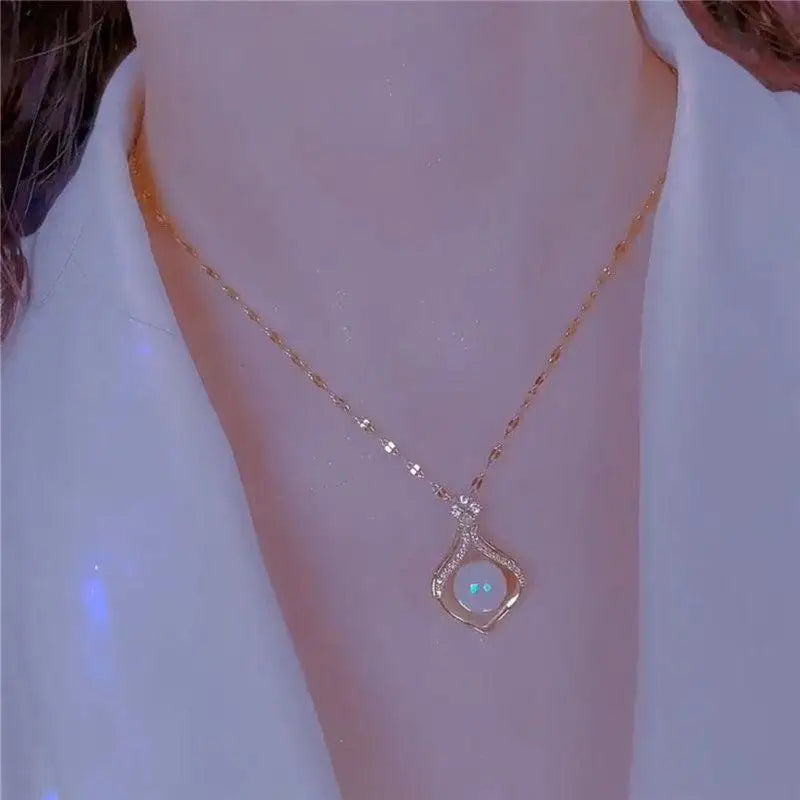 Aureline Parel Choker – Verstelbare Goudkleurige Ketting met Glanzende Parelaccenten voor Tijdloze Elegant