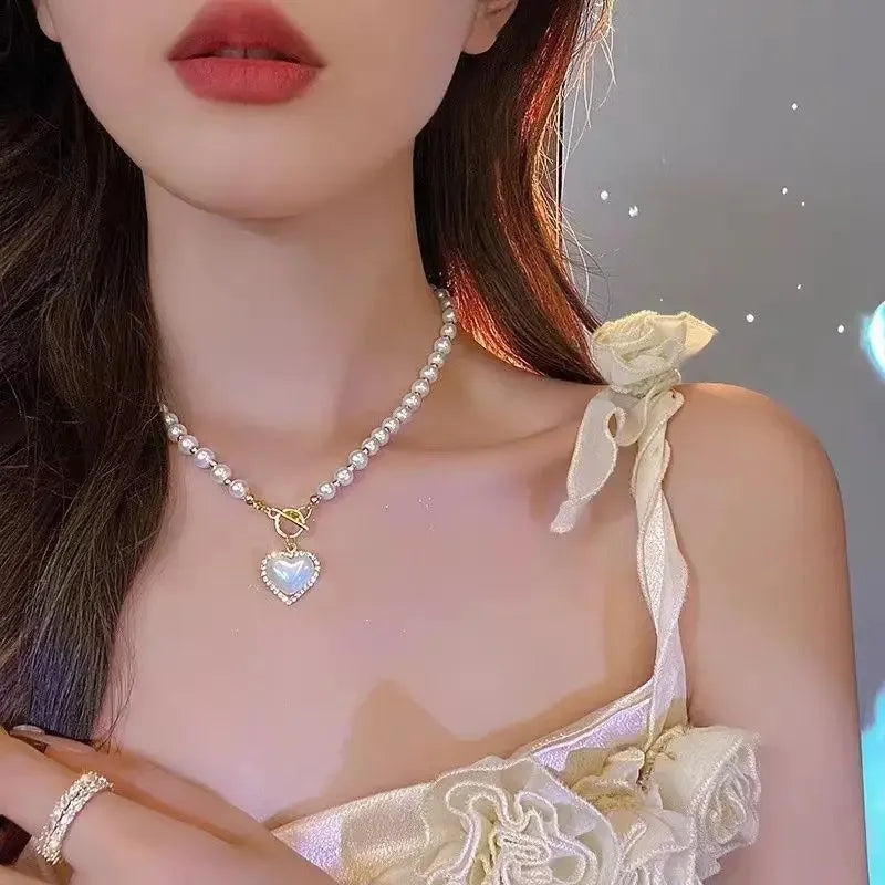 Aureline Parel Choker – Verstelbare Goudkleurige Ketting met Glanzende Parelaccenten voor Tijdloze Elegant