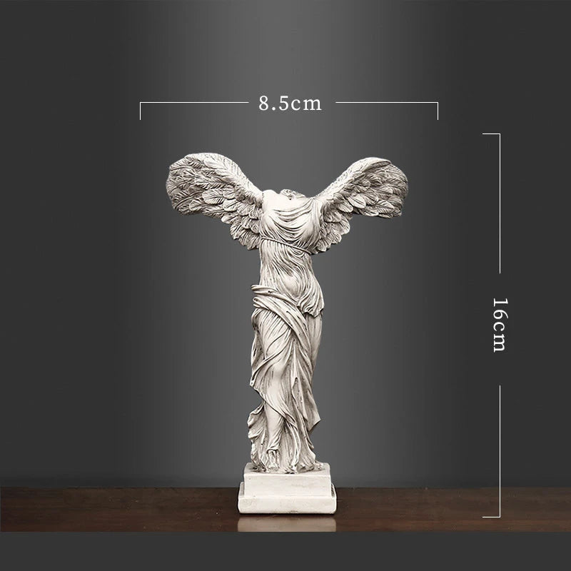 Decoratief Grieks standbeeld van de Overwinningsgodin in hars voor interieur en bureau 8
