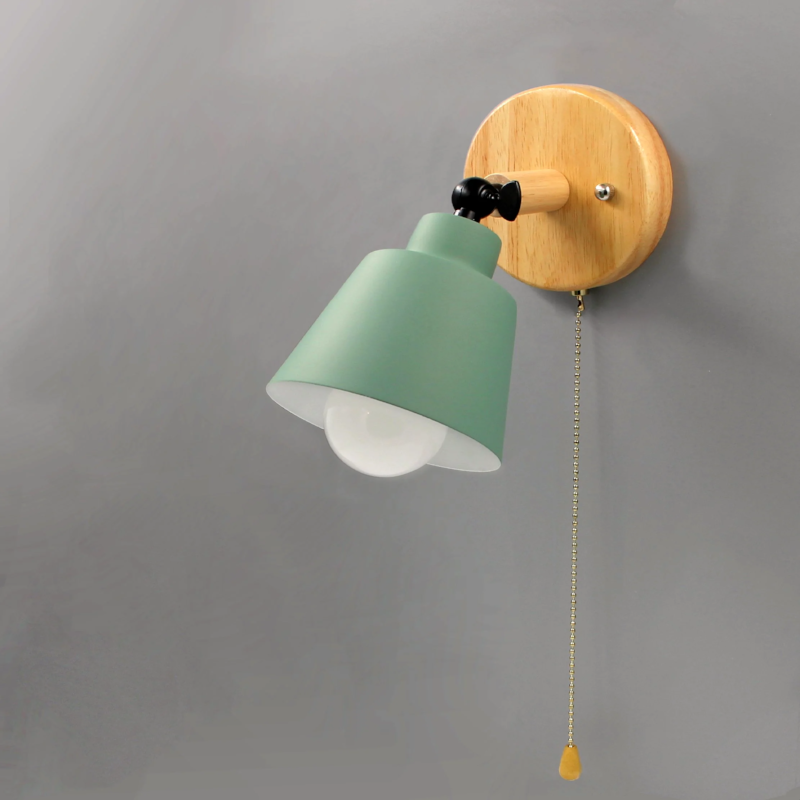 Norvia Devon Wandlamp – Metalen Kap, Houten Accent & Trekschakelaar