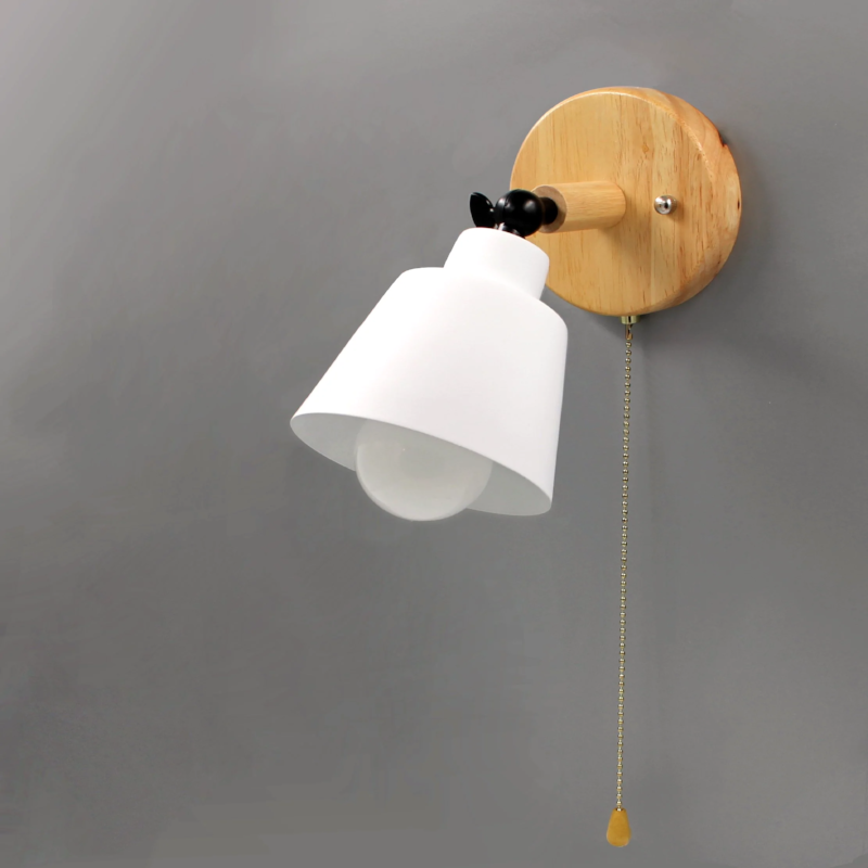 Norvia Devon Wandlamp – Metalen Kap, Houten Accent & Trekschakelaar
