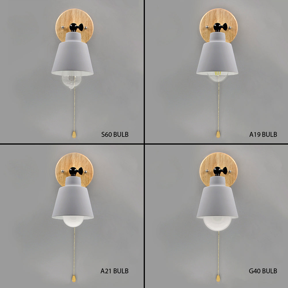 Lámpara de pared Norvia Devon – Pantalla metálica, acento de madera y interruptor de tracción