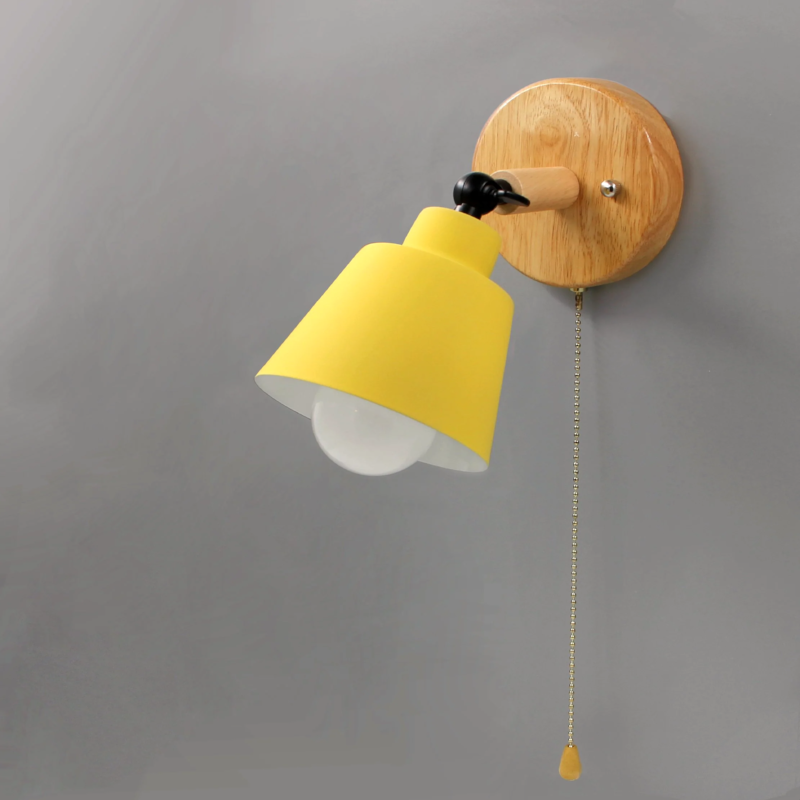 Norvia Devon Wandlamp – Metalen Kap, Houten Accent & Trekschakelaar