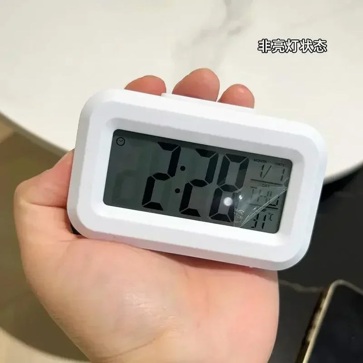 Cloksy – Reloj despertador LED digital con repetición y visualización de temperatura