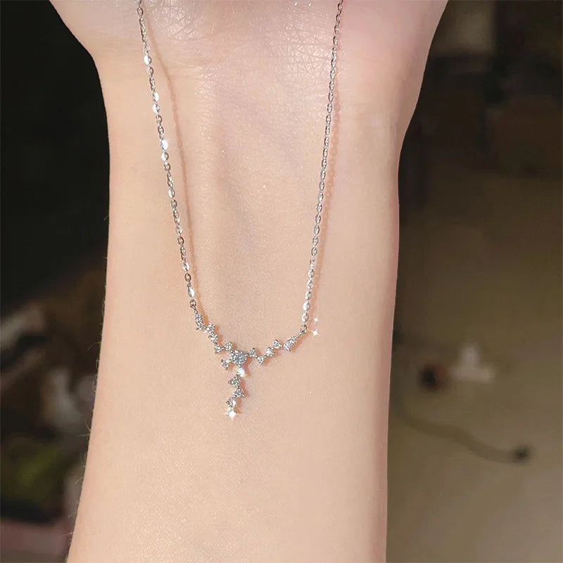 Lunavia Collar para mujer – Acero inoxidable, ajustable y diseño minimalista en plata atemporal