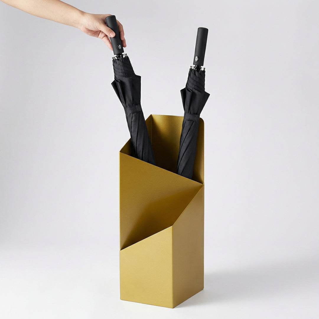 Nordvyn parapluhouder – metalen standaard met opvangschaal in Scandinavisch design