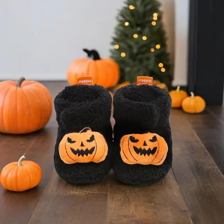 FrightFeet Kinder Sloffen Halloween – Warme Fleece Slofjes met Pompoen &amp; Spinnen voor Herfst &amp; Winter 1
