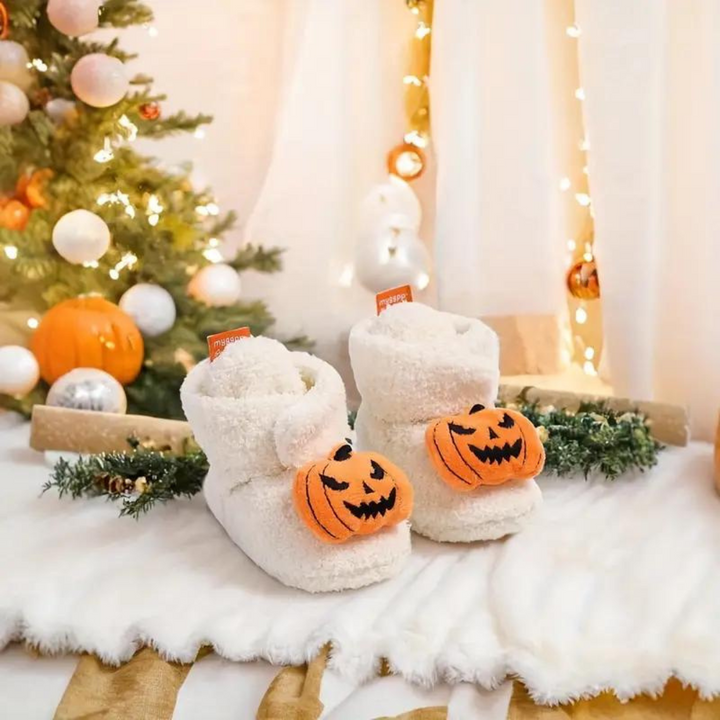 FrightFeet Kinder Sloffen Halloween – Warme Fleece Slofjes met Pompoen &amp; Spinnen voor Herfst &amp; Winter 3