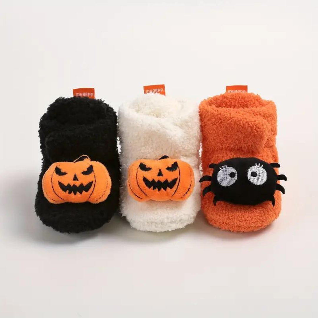 FrightFeet Kinder Sloffen Halloween – Warme Fleece Slofjes met Pompoen &amp; Spinnen voor Herfst &amp; Winter 5