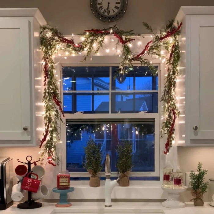 Lighted Garland With Berries and Leaves – Fairy Light Strand in Five Styles Tevako