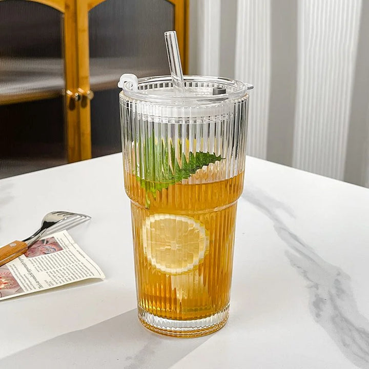 Geribbelde To-Go Beker met Rietje - Borosilicaatglas - Herbruikbare Drinkbeker voor Koffie &amp; Thee - Warmteisolerend met Deksel - Draagbare Reisbeker voor Onderweg | Sansoti 4