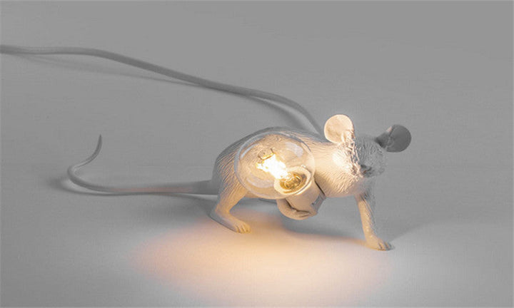 LumoMouse Lámpara de Mesa – Diseño Juguetón, Iluminación LED Cálida y Diseño Duradero
