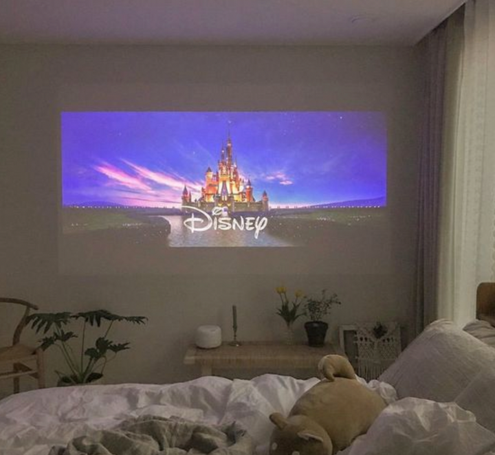Mini Proyector – Diseño Compacto, Visualización HD y Conexión HDMI/USB para Casa