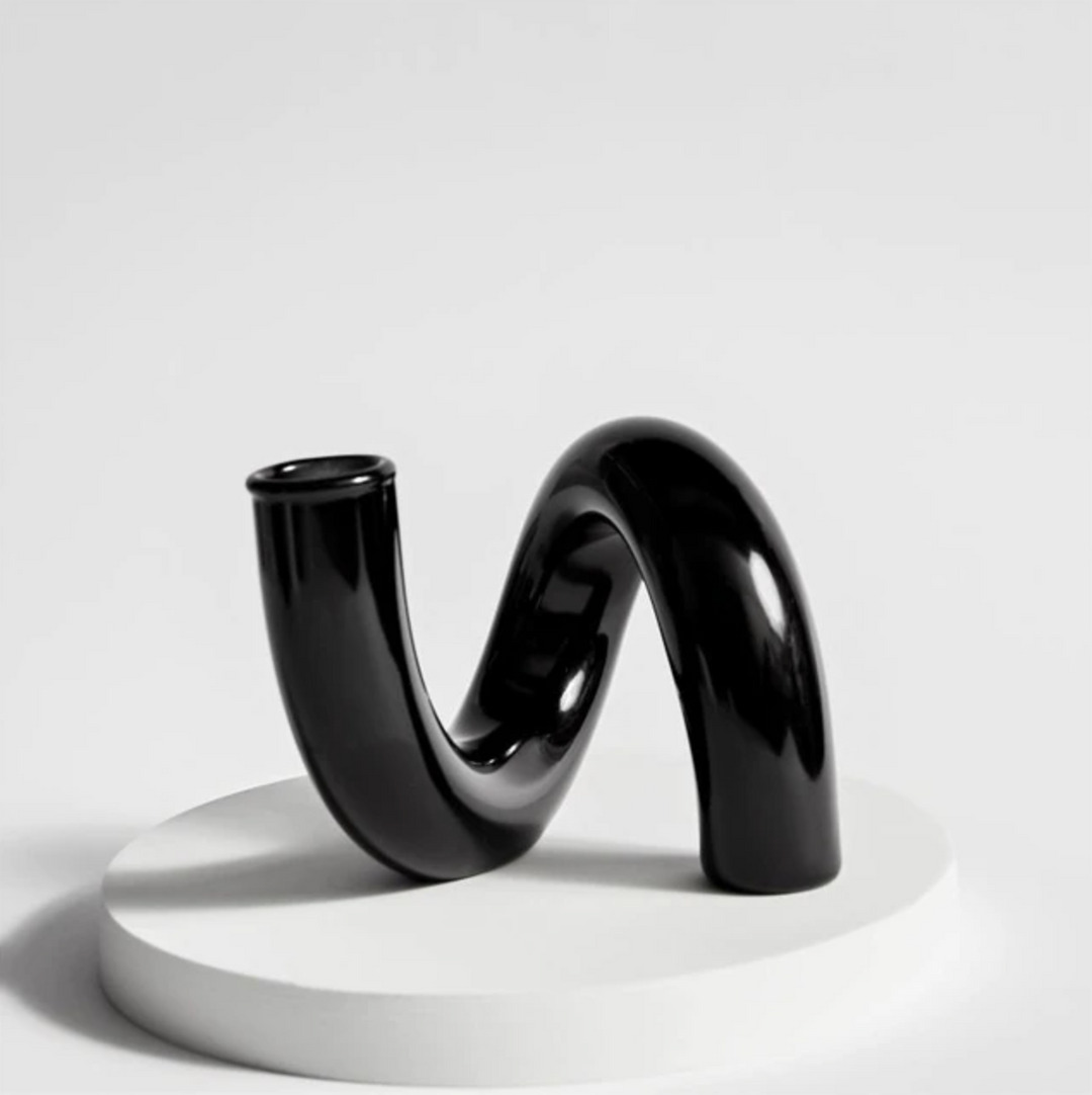 Jarrón de vidrio Aurevio con diseño de asa – Borosilicato, tintado y duradero