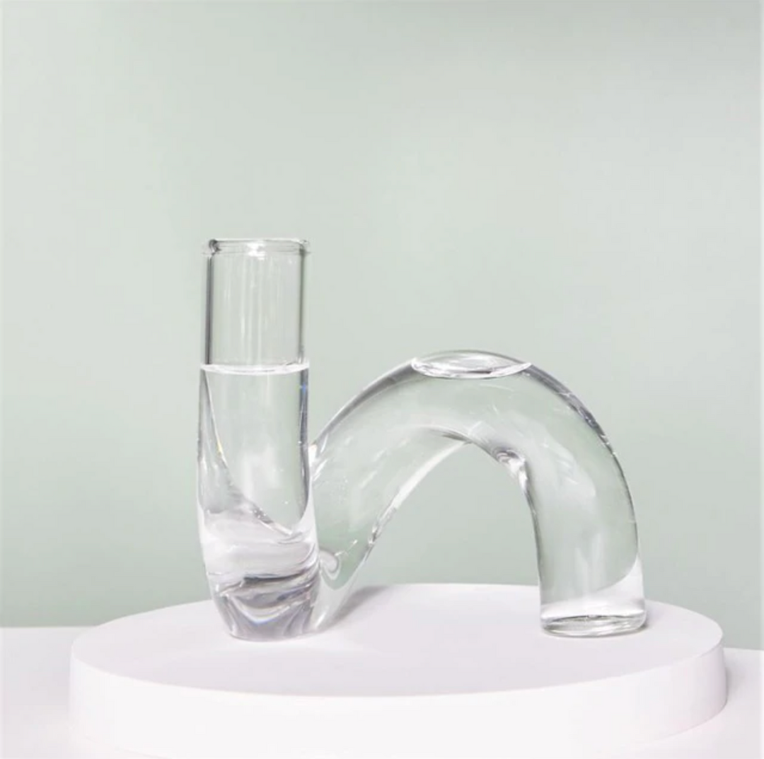 Jarrón de vidrio Aurevio con diseño de asa – Borosilicato, tintado y duradero