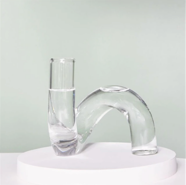 Jarrón de vidrio Aurevio con diseño de asa – Borosilicato, tintado y duradero